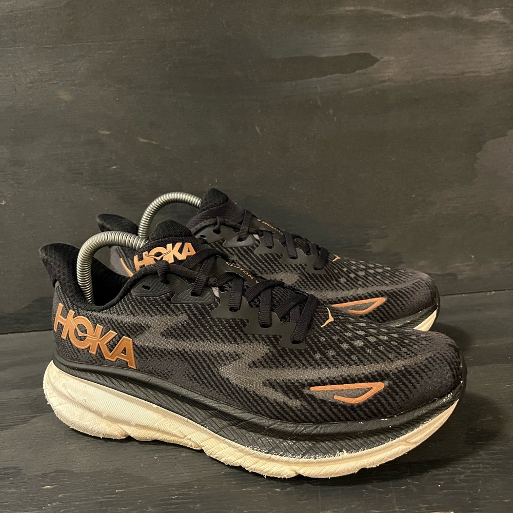 Hoka One One Womens Size 8.5 Clifton Black Rose Gold Athletic Running Shoes